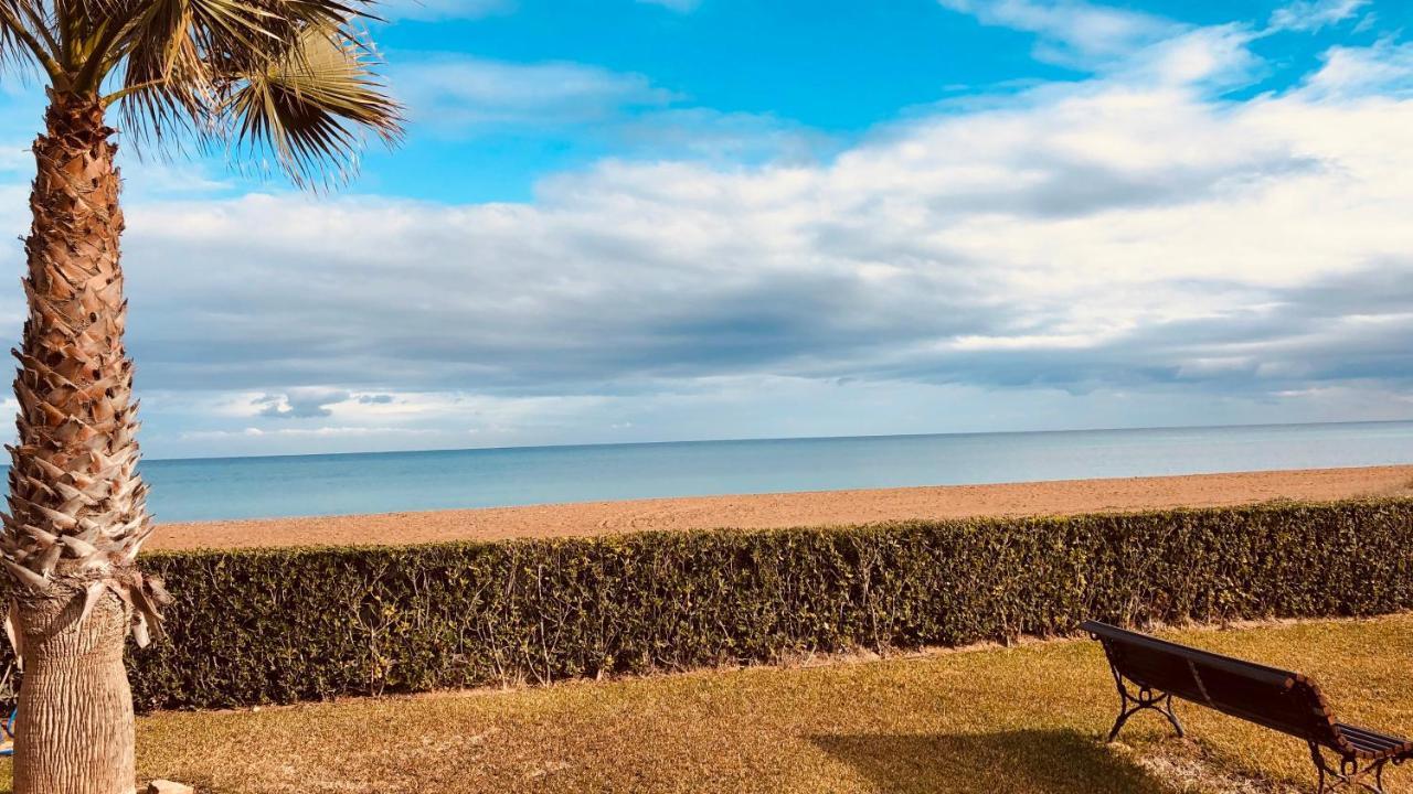 Apartamento Denia. Bajo En Primera Linea Esterno foto